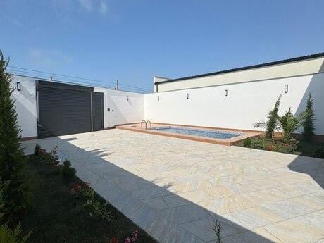 4 otaqlı həyət evi/bağ evi - Şüvəlan q. - 130 m²