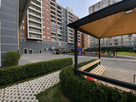 4-комн. новостройка - м. 8 ноября - 137 м²