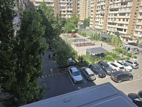 Объявление №6279556 - Баку, м. Иншаатчылар, 4-комн., 120 м², 4/9 этаж