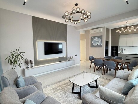 Kirayə 3 otaqlı mənzil, 120 m², Ağ şəhər: 2 500 ₼/ay 3