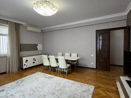 3-room apartment, 136 m², Nəriman Nərimanov: 500 000 ₼ 3