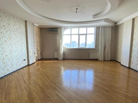 Объявление №6279786 - Баку, м. Халглар Достлугу, 4-комн., 178 м², 12/18 этаж