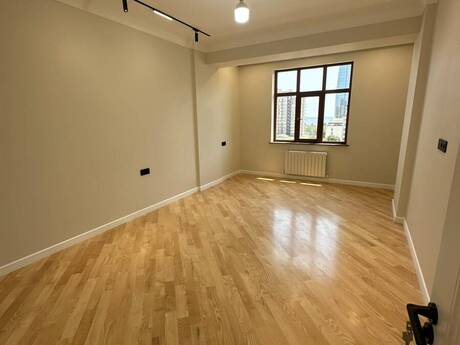 4-room apartment, 211 m², Şah İsmayıl Xətai: 650 000 ₼ 5