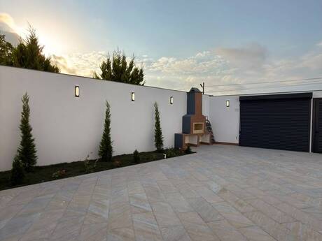 4 otaqlı həyət evi/bağ evi - Şüvəlan q. - 150 m²