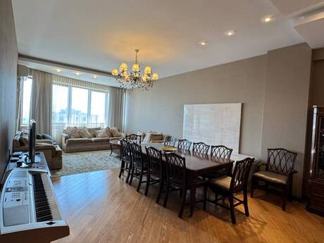 4 otaqlı mənzil, 215 m², Elmlər Akademiyası: 850 000 ₼ 2