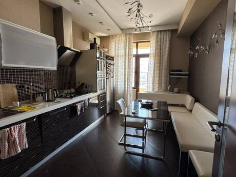 4 otaqlı mənzil, 215 m², Elmlər Akademiyası: 850 000 ₼ 4
