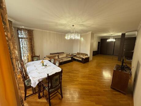 Kirayə 3 otaqlı mənzil, 170 m², Nəsimi: 1 300 ₼/ay 4