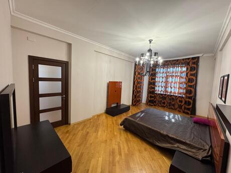 Kirayə 3 otaqlı mənzil, 170 m², Nəsimi: 1 300 ₼/ay 2