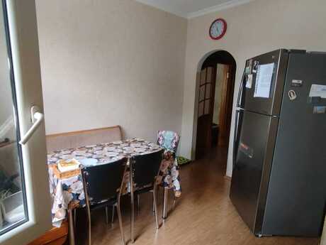 3-комн. вторичка - Наримановский  р. - 80 м²