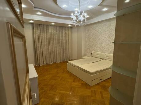 Elan №6280109 - Bakı, Elmlər Akademiyası m., 3 otaqlı, 175 m², 17/20 mərtəbə