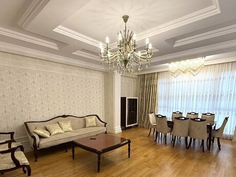 4 otaqlı yeni tikili - 28 May m. - 185 m²