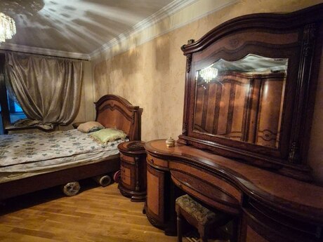 3 otaqlı köhnə tikili - Nəriman Nərimanov m. - 70 m²