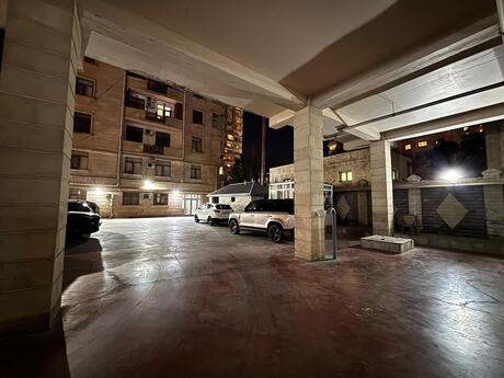 3 otaqlı mənzil, 135 m², Nizami: 455 000 ₼ 2