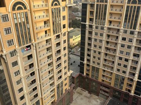 4 otaqlı mənzil, 231 m², Triumph Palace: 635 000 ₼ 2