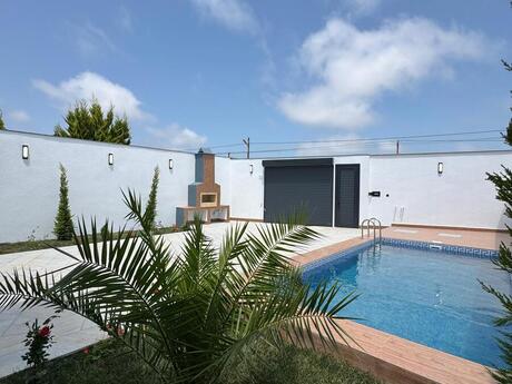 4 otaqlı həyət evi/bağ evi - Şüvəlan q. - 130 m²