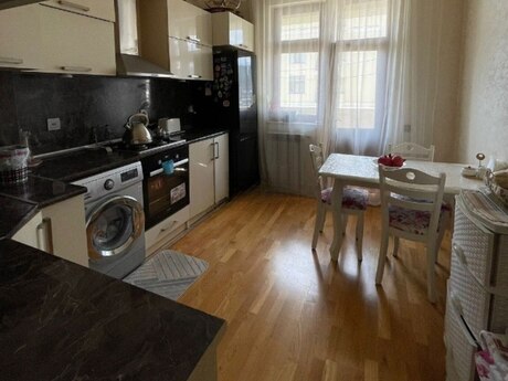 2-комнатная квартира, 80 м², Səbail: 235 000 ₼ 5