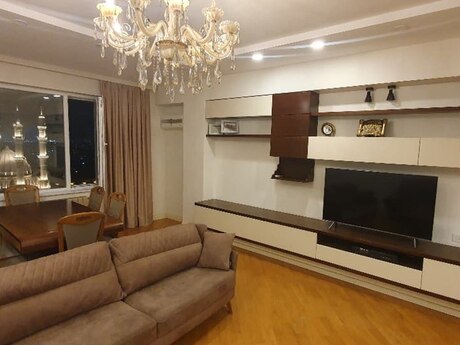 Elan №6280471 - Bakı, Nəsimi m., 4 otaqlı, 121 m², 21/28 mərtəbə