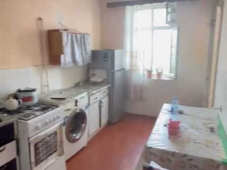 3 otaqlı köhnə tikili - Sumqayıt - 70 m²
