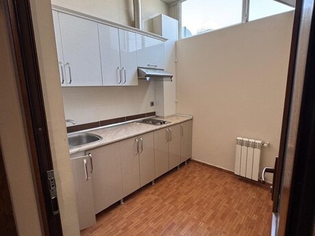 3 otaqlı ofis - Qara Qarayev m. - 120 m²
