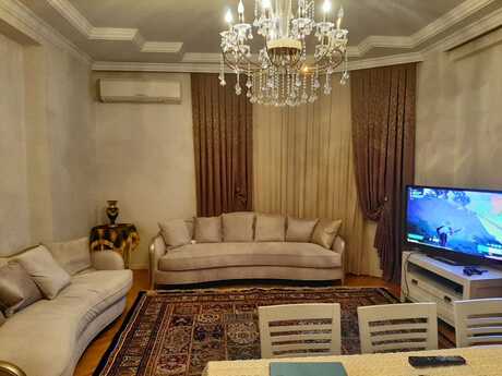 3 otaqlı mənzil, 130 m², İnşaatçılar: 383 000 ₼ 5