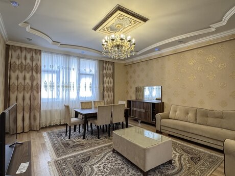 Kirayə 2 otaqlı mənzil, 110 m², 28 May: 1 250 ₼/ay 2