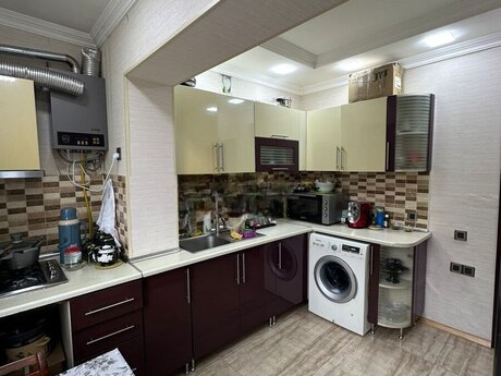 3 otaq · 90 m² · 3/9 mərtəbə, Xətai