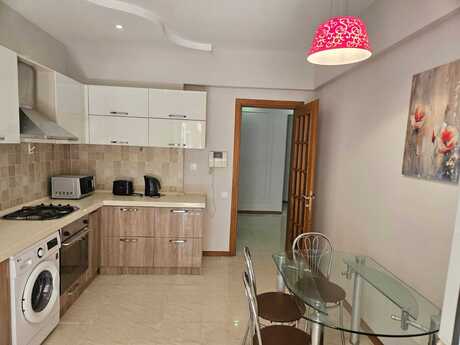 Kirayə 3 otaqlı mənzil, 133 m², Nəsimi: 1 200 ₼/ay 2