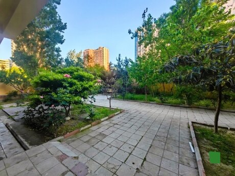 4-room apartment, 180 m², 28 May: 690 000 ₼ 4