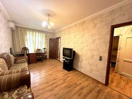 3 otaqlı köhnə tikili - Əhmədli m. - 65 m²