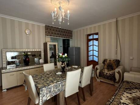 2 otaqlı köhnə tikili - İnşaatçılar m. - 48 m²