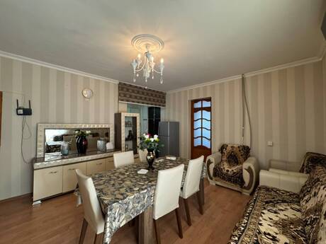 2 otaqlı köhnə tikili - İnşaatçılar m. - 48 m²