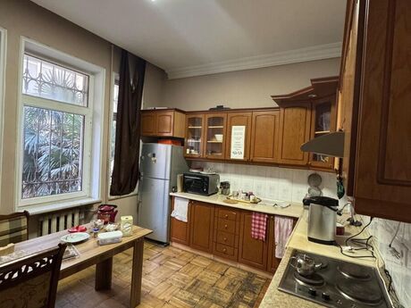 Объявление №6281407 - Баку, м. Гянджлик, 8-комн., 500 м²