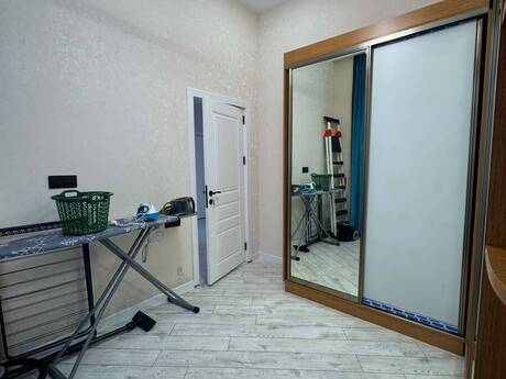 4 otaqlı həyət evi/bağ evi - Mərdəkan q. - 220 m²