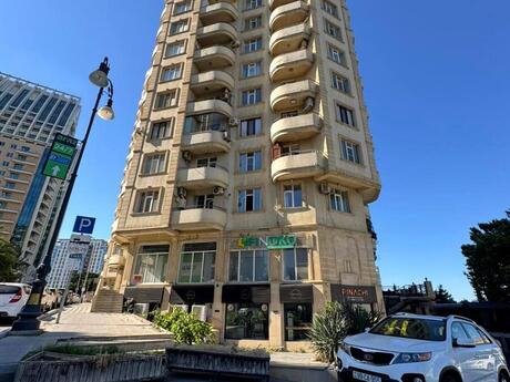 5-комн. новостройка - м. Элмляр Академиясы - 290 м²