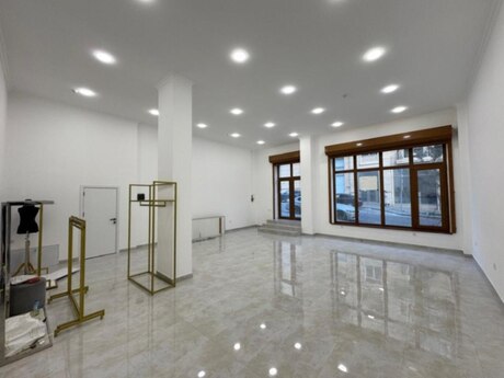 Obyekt - Ağ şəhər q. - 45 m²