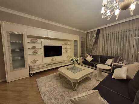 5 otaqlı yeni tikili - Şah İsmayıl Xətai m. - 225 m²