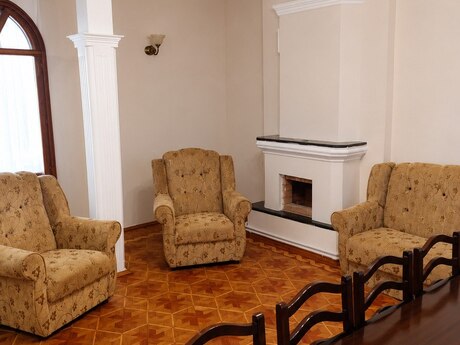 3 otaqlı köhnə tikili - Nəsimi r. - 75 m²