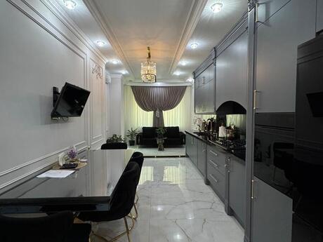 Elan №6281756 - Bakı, Nəsimi r., 4 otaqlı, 180 m², 12/18 mərtəbə