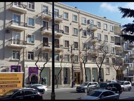 Объявление №6281871 - Баку, м. 28 мая, 2-комн., 100 м², 3/6 этаж