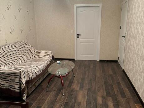 Elan №6281904 - Bakı, Memar Əcəmi m., 2 otaqlı, 60 m², 4/5 mərtəbə