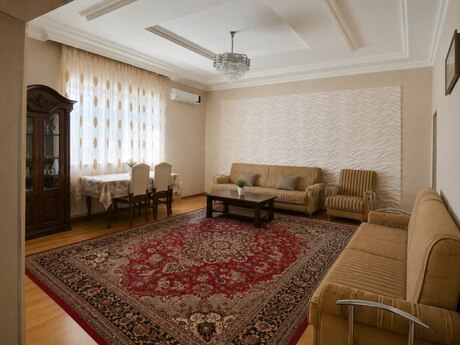 7 otaqlı həyət evi/bağ evi - Biləcəri q. - 280 m²