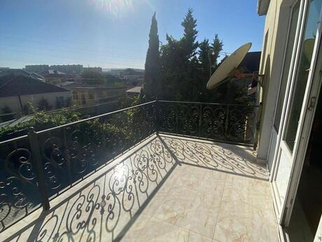 7 otaqlı həyət evi/bağ evi - Biləcəri q. - 280 m²