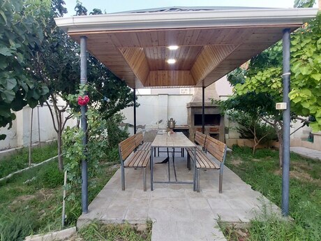 6 otaqlı həyət evi/bağ evi - Masazır q. - 200 m²