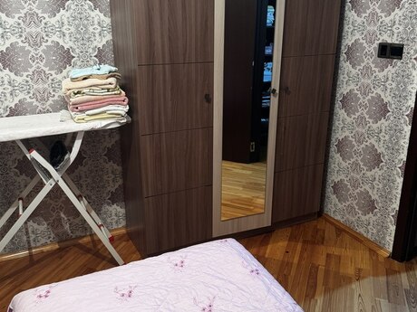 2 otaqlı köhnə tikili - İnşaatçılar m. - 60 m²
