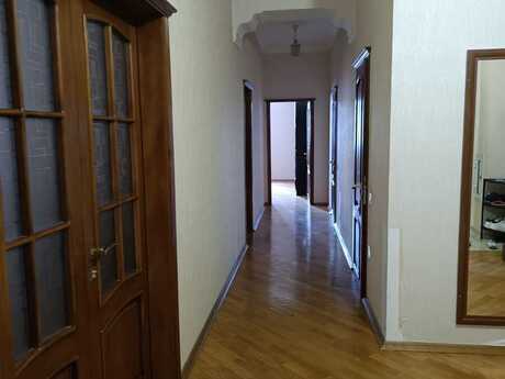 3 otaqlı yeni tikili - Nəsimi r. - 140 m²