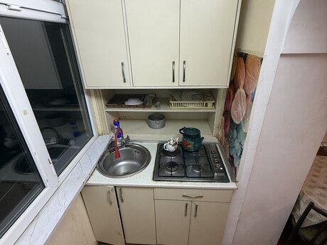 2 otaqlı köhnə tikili - Nəriman Nərimanov m. - 50 m²