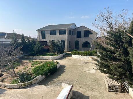 6 otaqlı həyət evi/bağ evi - Bilgəh q. - 300 m²