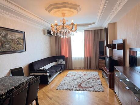 2 otaqlı yeni tikili - Neftçilər m. - 95 m²
