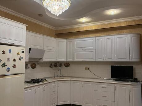 3 otaqlı yeni tikili - Gəncə - 144 m²