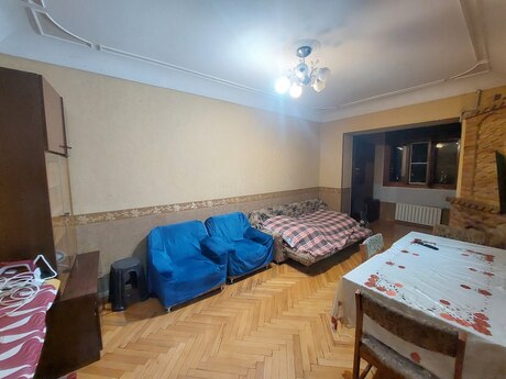 3 otaqlı köhnə tikili - Azadlıq Prospekti m. - 80 m²